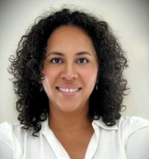 Dorothy Jones headshot.